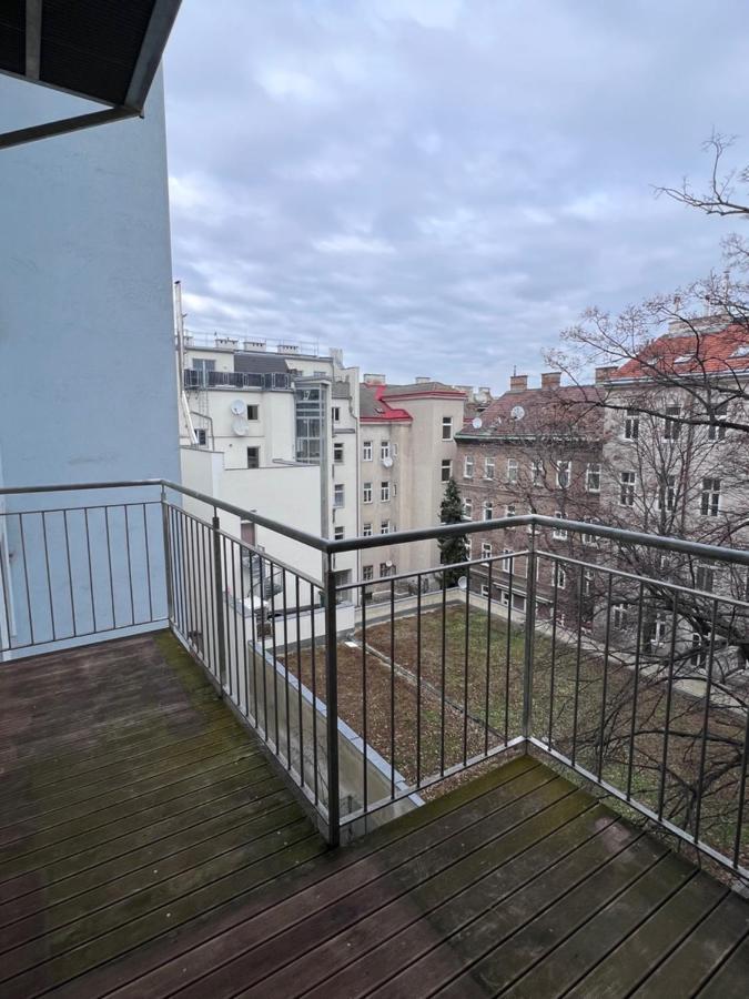 Delightful 1 Bedroom Near Schoenbrunn And Westbahnhof With Big Porch 비엔나 외부 사진