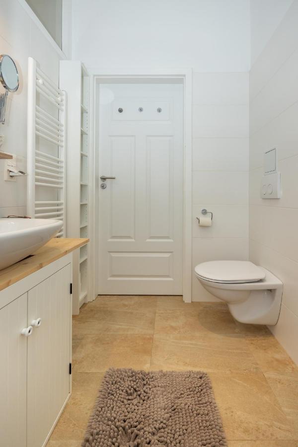 Delightful 1 Bedroom Near Schoenbrunn And Westbahnhof With Big Porch 비엔나 외부 사진